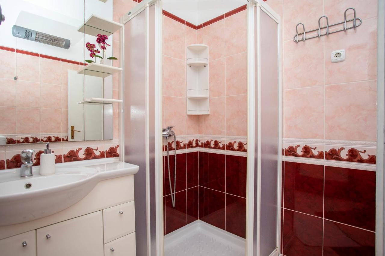 Mutvoran Villa Carla With Private Pool & Kids Playground - Pet Friendly מראה חיצוני תמונה